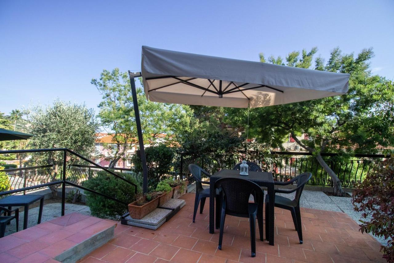 Luminoso Appartamento Con Ampia Terrazza San Bartolomeo Al Mare Exterior photo